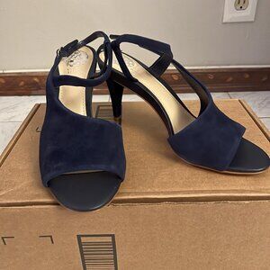 Vince Camuto Women's Razanya Ankle Strap High Heel Sandal, size 8 - NEW